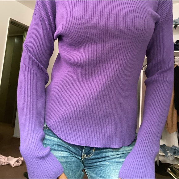 Sweater - Picture 4 of 5